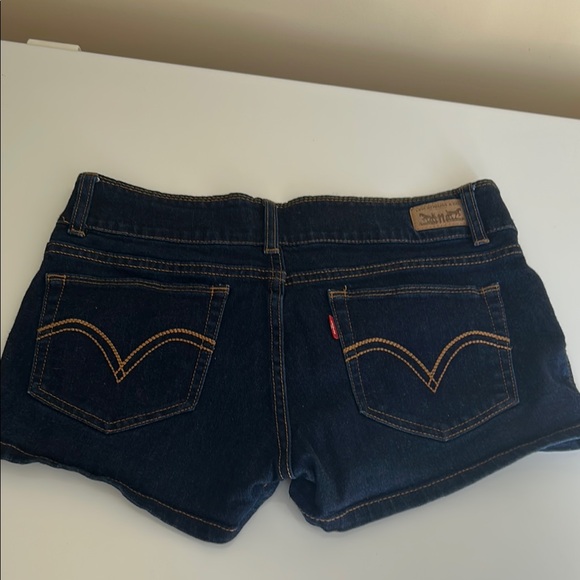 Levi's - Picture 4 of 6